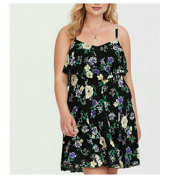 Torrid Dress Floral Skater Swing 0X NWOT - Picture 3 of 4